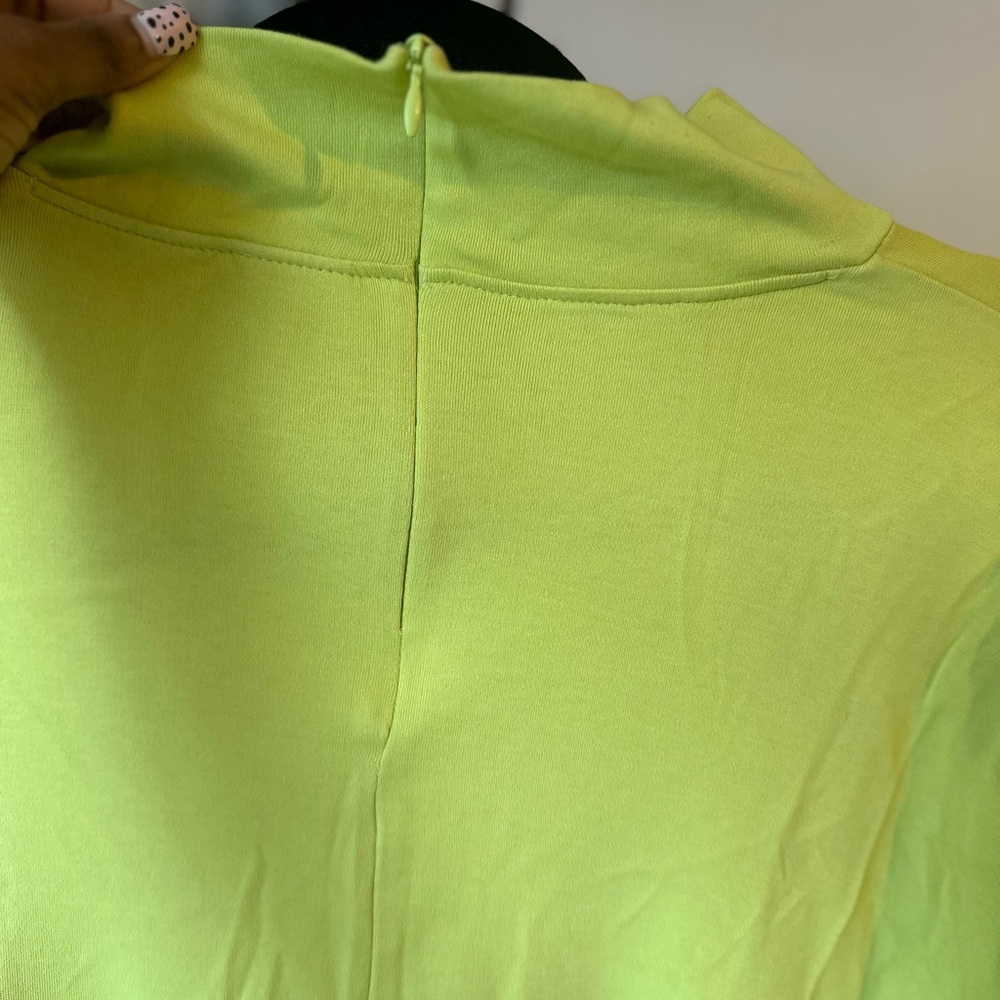 #25 CHICO’S HIGH COLLAR LIME GREEN LONG SLEEVE SHIRT SPLIT HEM - Picture 6 of 9
